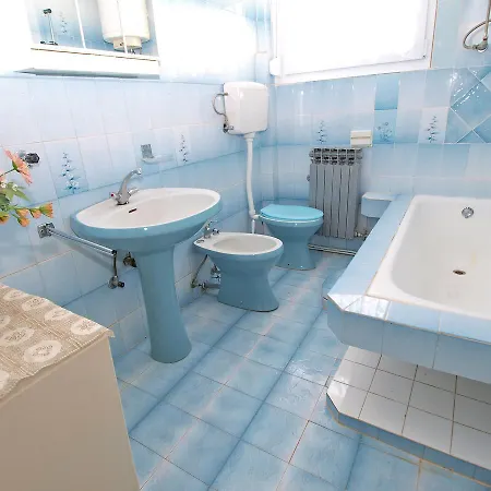 شقة Milutin 1051 *