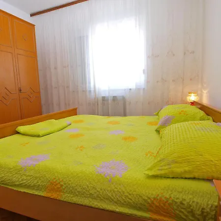 Milutin 1051 Apartment Pula